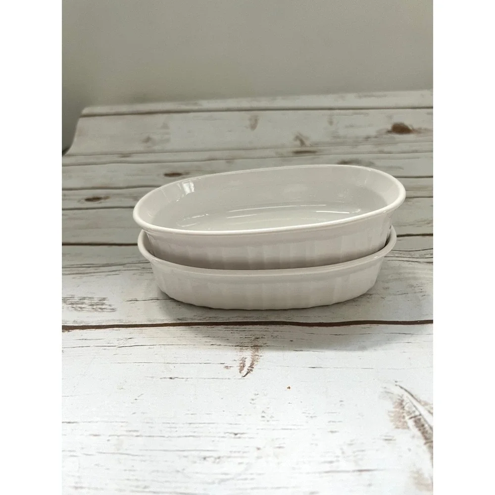 CorningWare French White Oval Ramekins F-15-B With Lids Set of 2 15oz